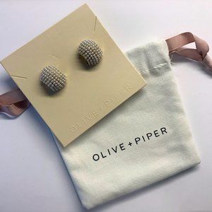 💕Olive + Piper Jordan Pearl Earrings Best Seller